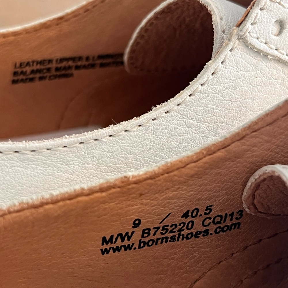Born Two-Tone Cream and Light Tan Brogue Lace-Up Flats Size 9 - Picture 9 of 13